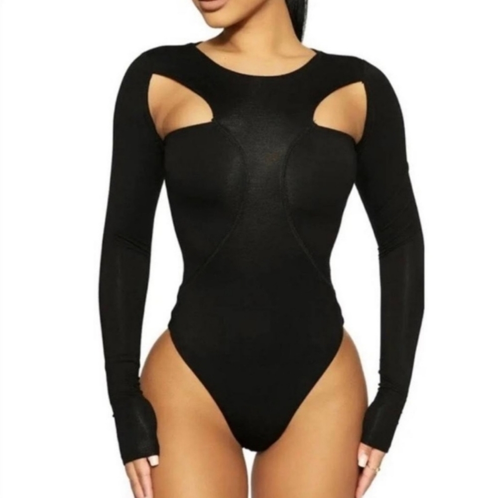 naked wardrobe Black Long Sleeve Cutout Bodysuit